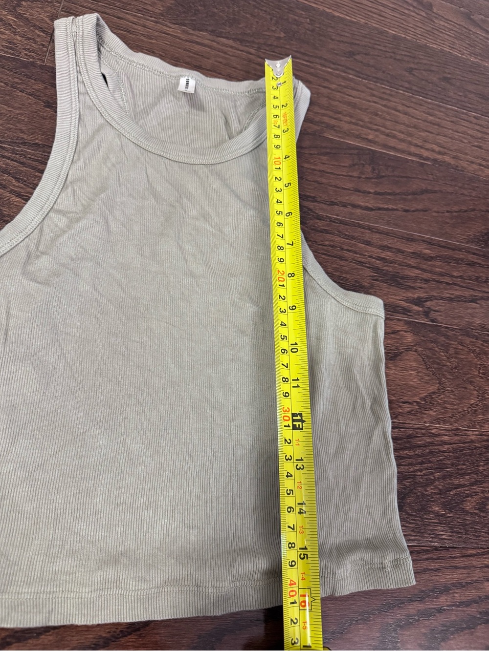 Sunday Best Honor Tank Ribbed High Neck Crop Tank Green Size Medium - Picture 7 of 10